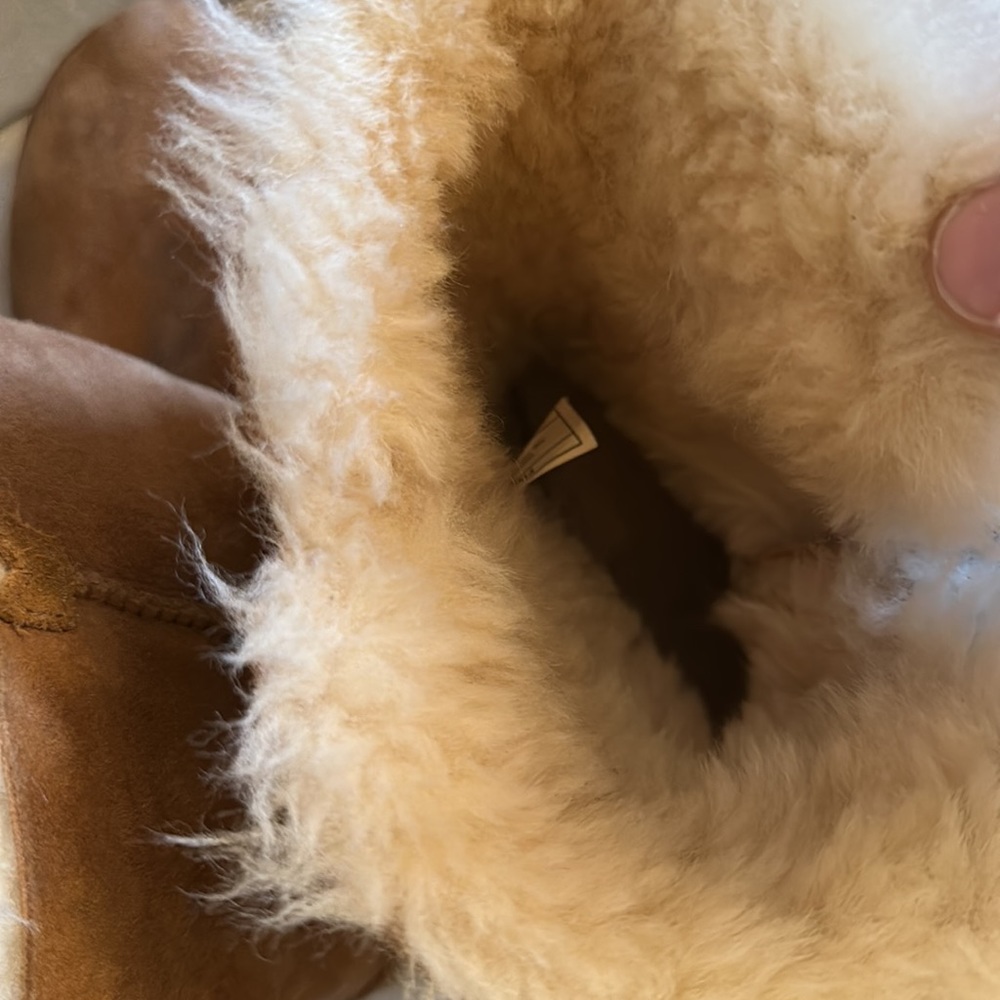 UGG Women’s Daelynn Bow Suede Winter Snow Boots Tan Chestnut Size 7 - Picture 15 of 16